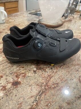 Specialized - Black Road Cycling Shoes with BOA Dial Mens: 10.5